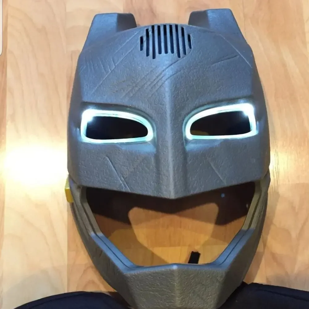 Batman Deluxe Costume Youth MD Costume Jumpsuit Cape Electronic Voice Mask